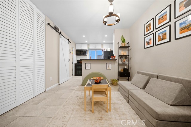 15225 Santa Gertrudes Avenue, La Mirada CA: https://media.crmls.org/medias/2d50c517-94f0-40a1-9fcd-139e42f28a65.jpg