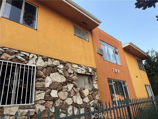 Front Image Thumbnail for CRSR25279114