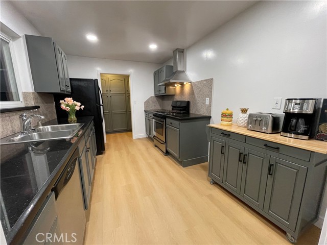 Detail Gallery Image 10 of 17 For 5532 Tiffany, Garden Grove,  CA 92845 - 3 Beds | 2 Baths