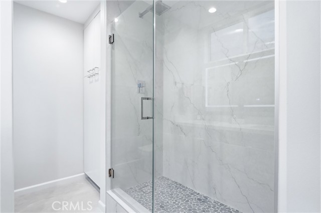 Detail Gallery Image 34 of 70 For 383 Bay Shore #203,  Long Beach,  CA 90803 - 2 Beds | 2 Baths