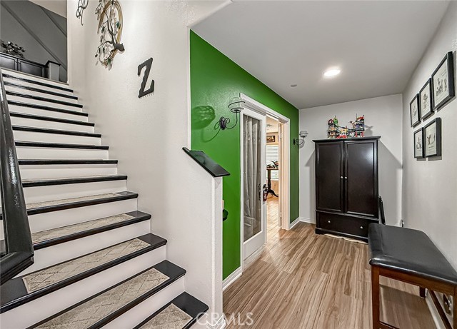 26707 Lexington Lane, Saugus CA: https://media.crmls.org/medias/2d530f91-3e35-4ec1-aed1-db420ca82bd8.jpg