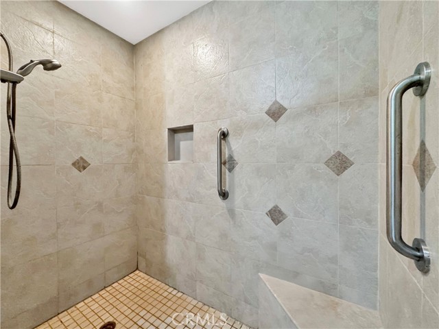 7736 Sugar Drive, Huntington Beach CA: https://media.crmls.org/medias/2d5354aa-415f-445a-9a4c-2894c84ca9ef.jpg