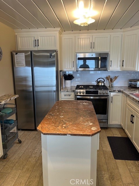 Detail Gallery Image 6 of 17 For 2712 Studio Dr, Cayucos,  CA 93430 - 4 Beds | 2 Baths