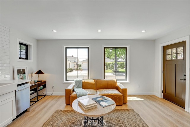 Detail Gallery Image 36 of 39 For 6451 Firebrand St, Los Angeles,  CA 90045 - 4 Beds | 3/1 Baths