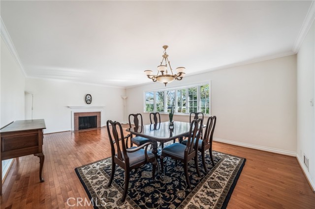 Detail Gallery Image 10 of 52 For 178 N Monterey Rd, Orange,  CA 92866 - 4 Beds | 4 Baths