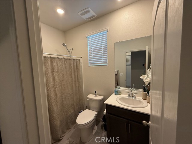 Detail Gallery Image 22 of 23 For 855 Helmsley, Vacaville,  CA 95687 - 4 Beds | 3 Baths