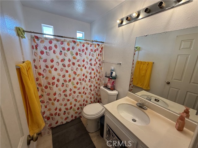 Detail Gallery Image 8 of 18 For 1368 Windsor Pl, San Jacinto,  CA 92583 - 3 Beds | 2 Baths