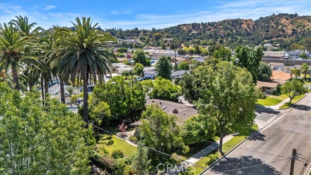 901 E Walnut Avenue, Glendora CA: https://media.crmls.org/medias/2d555ab2-d600-41bb-a283-83a74ac84585.jpg