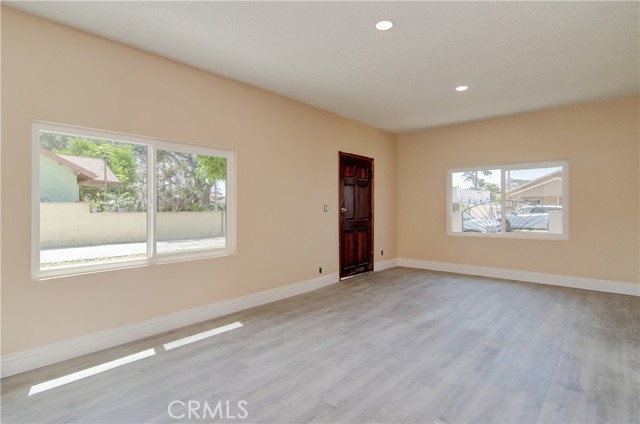 1003 W Myrtle Street, Santa Ana CA: https://media.crmls.org/medias/2d57320f-b3e3-41fe-a238-17be03144d6e.jpg