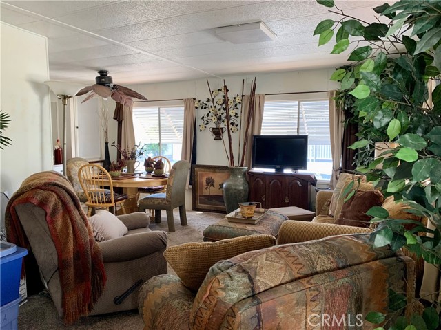 Detail Gallery Image 6 of 23 For 881 N Lake St #362,  Hemet,  CA 92544 - 2 Beds | 2 Baths