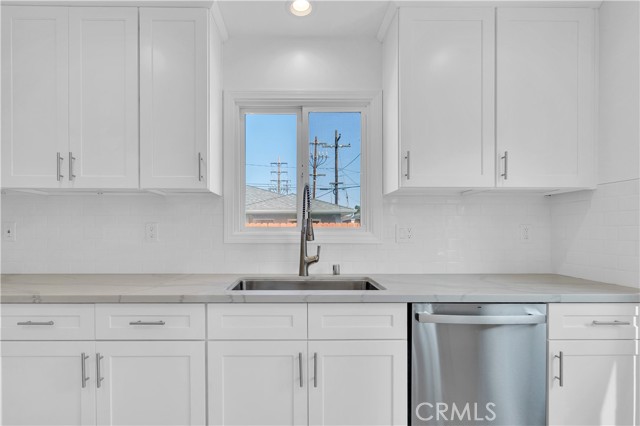 Detail Gallery Image 7 of 56 For 4622 Dunrobin Ave, Lakewood,  CA 90713 - – Beds | – Baths