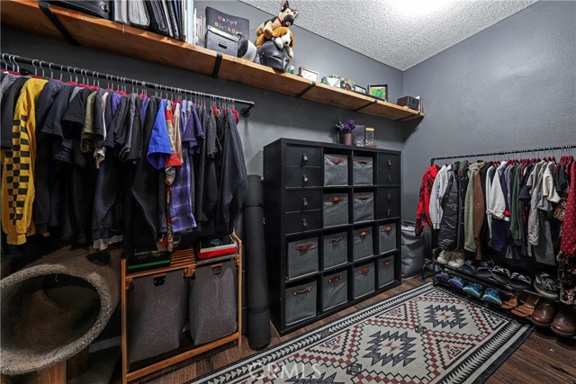 42153 Parkmont Drive, Lancaster CA: https://media.crmls.org/medias/2d581557-5d3f-4550-af82-d84034aa8393.jpg