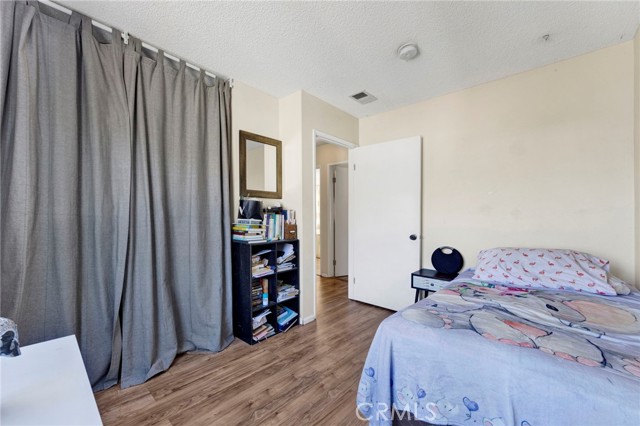 Detail Gallery Image 23 of 31 For 14141 Polk St #1,  Sylmar,  CA 91342 - 3 Beds | 1/1 Baths