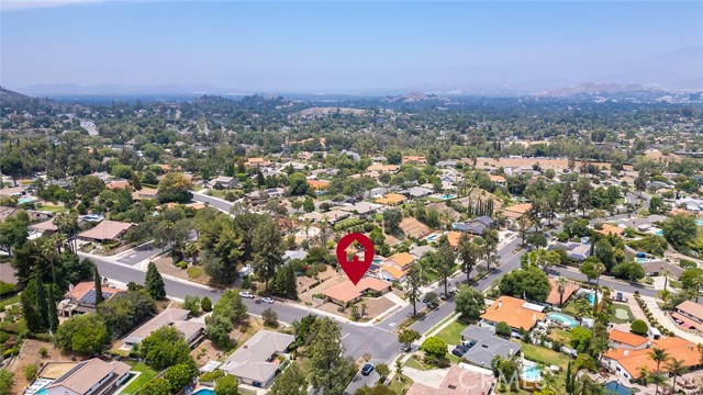 Image 41 of 47 For 1500 Country Club Drive