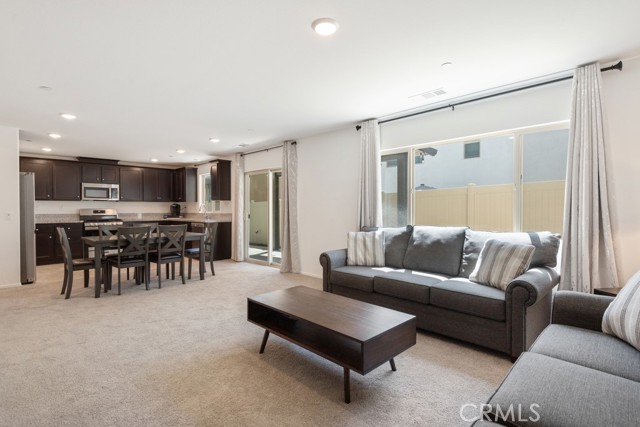 32985 Middlegate Place, Lake Elsinore CA: https://media.crmls.org/medias/2d58d75b-c076-4f21-a85c-72a2a0f955b2.jpg