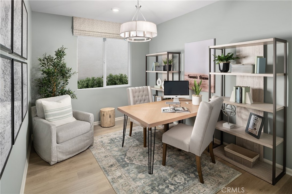 MLS #OC25157208 image #5