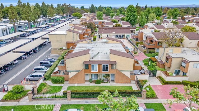 1001 W Stevens W Avenue, Santa Ana CA: https://media.crmls.org/medias/2d599950-4c4a-44a9-8f07-e48235269bdb.jpg