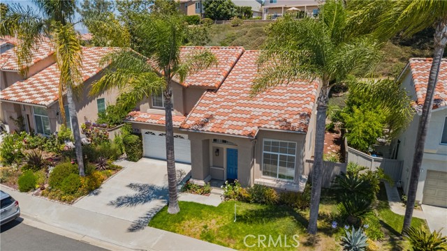 56 Egret Lane, Aliso Viejo CA: https://media.crmls.org/medias/2d5a46d2-82a0-461f-a2dd-a70a8ef0d100.jpg