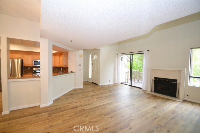 2555 Plaza Del Amo, Torrance CA: https://media.crmls.org/medias/2d5ac5d3-e681-44be-af44-b722d2eaf5d0.jpg