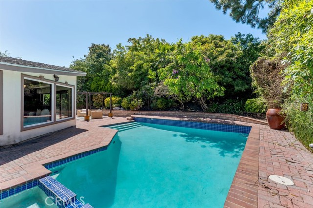 6121 Armaga Spring Road, Rancho Palos Verdes, California 90275, 4 Bedrooms Bedrooms, ,3 BathroomsBathrooms,Residential,Sold,Armaga Spring,SB22157395