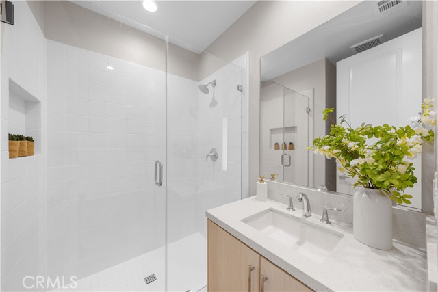 281 Burwood, Lake Forest CA: https://media.crmls.org/medias/2d5c7ff8-3787-4b5d-b510-066a6fd41e21.jpg
