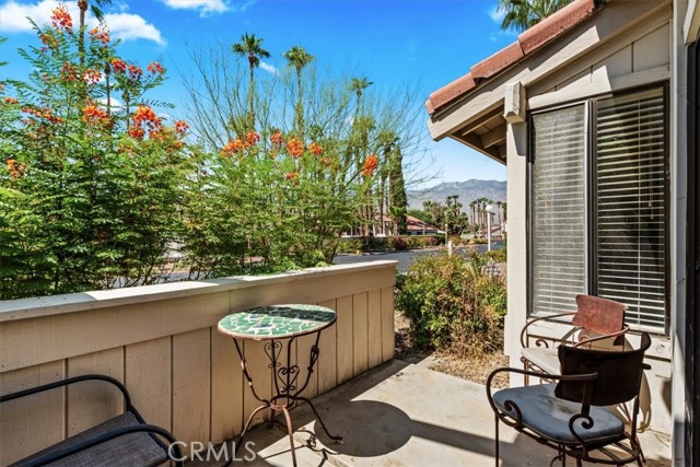 6054 Montecito Drive, Palm Springs CA: https://media.crmls.org/medias/2d5ce1ec-2d7c-40ed-ab31-ef465bd04217.jpg