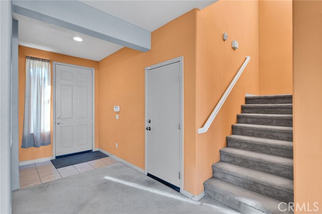 Detail Gallery Image 6 of 28 For 13816 Grant, Oak Hills,  CA 92344 - 4 Beds | 3 Baths