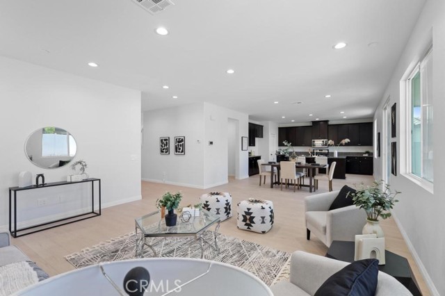 29305 Catalpa, Lake Elsinore CA: https://media.crmls.org/medias/2d5da3e8-9056-4d91-be27-0dcd2469091e.jpg