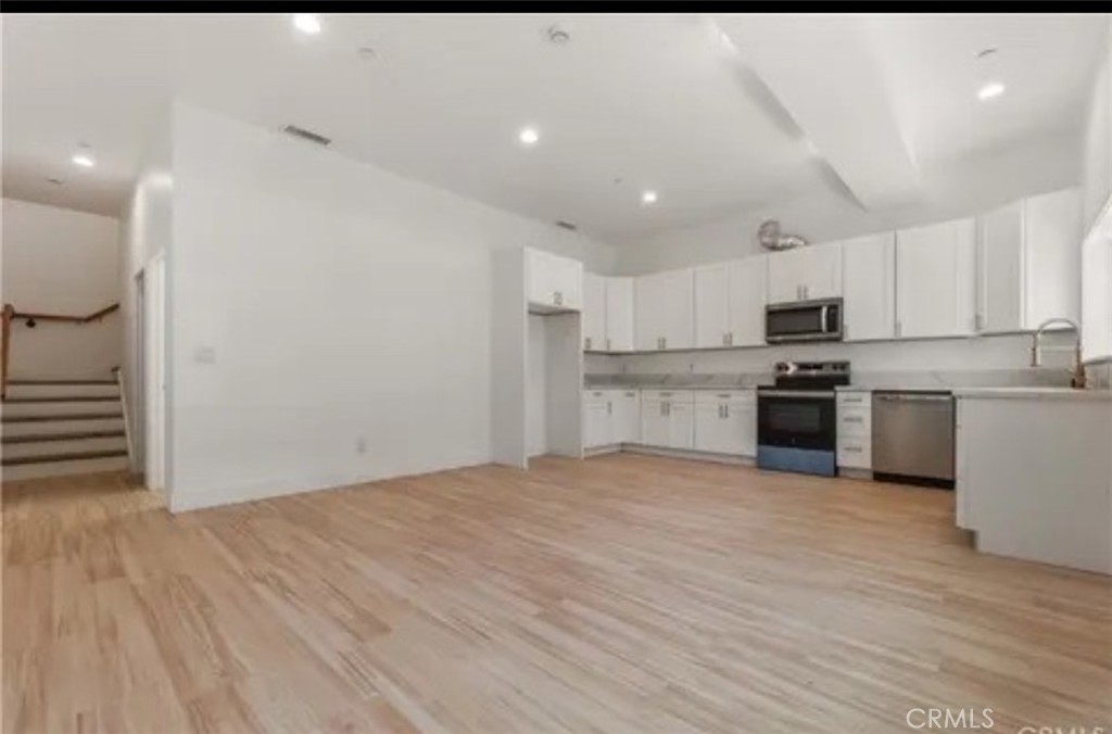 MLS #DW25246735 image #6