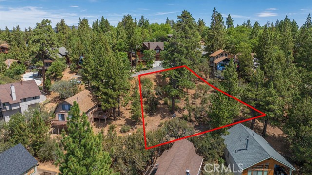 Detail Gallery Image 13 of 26 For 43805 Colusa Dr, Big Bear Lake,  CA 92315 - – Beds | – Baths