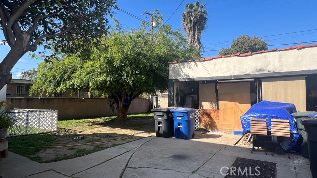 1313 S Woods Avenue, East Los Angeles CA: https://media.crmls.org/medias/2d5e3386-cd61-46fd-ad57-185b582179fd.jpg