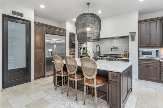 2159 Hathaway Avenue, Westlake Village CA: https://media.crmls.org/medias/2d603e15-4bb4-493c-91d3-51590dfa7db0.jpg