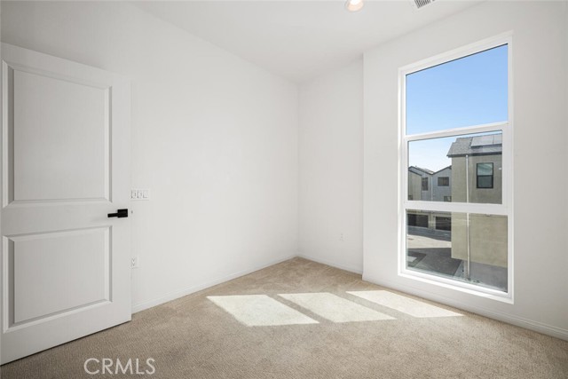 Detail Gallery Image 27 of 63 For 5860 Linden #8,  Long Beach,  CA 90805 - 3 Beds | 2/1 Baths