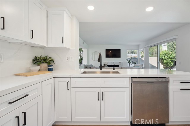 Detail Gallery Image 23 of 45 For 24775 Calle Serranona, Calabasas,  CA 91302 - 3 Beds | 2/1 Baths