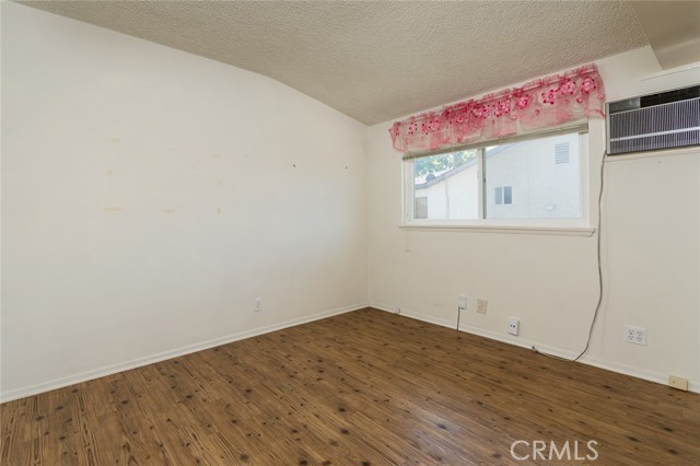 3614 Burritt Way, Glendale CA: https://media.crmls.org/medias/2d608345-fef0-4236-8e3b-983aefc321d1.jpg