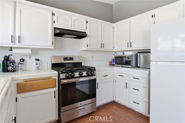 Detail Gallery Image 12 of 35 For 18401 Westlawn St, Hesperia,  CA 92345 - 4 Beds | 2 Baths