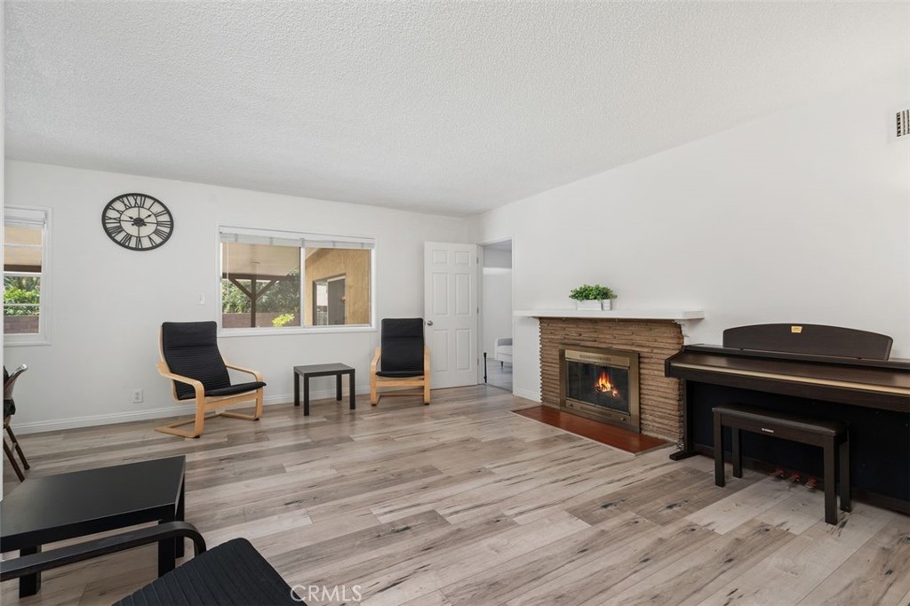 MLS #CV25152250 img 5