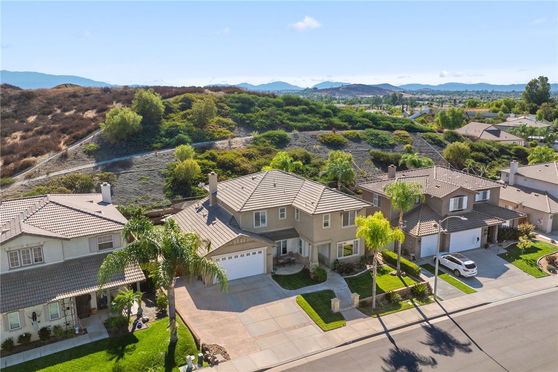 Detail Gallery Image 5 of 57 For 32241 Daisy Dr, Winchester,  CA 92596 - 5 Beds | 3 Baths