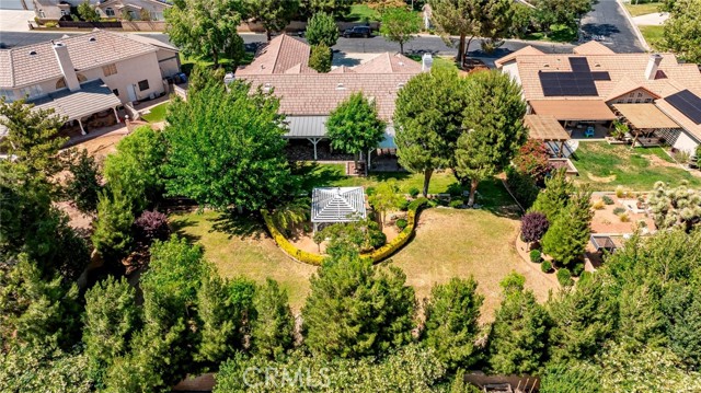 5618 Gardendale Lane, Palmdale CA: https://media.crmls.org/medias/2d61c142-6d49-4828-9580-a997b3f57334.jpg