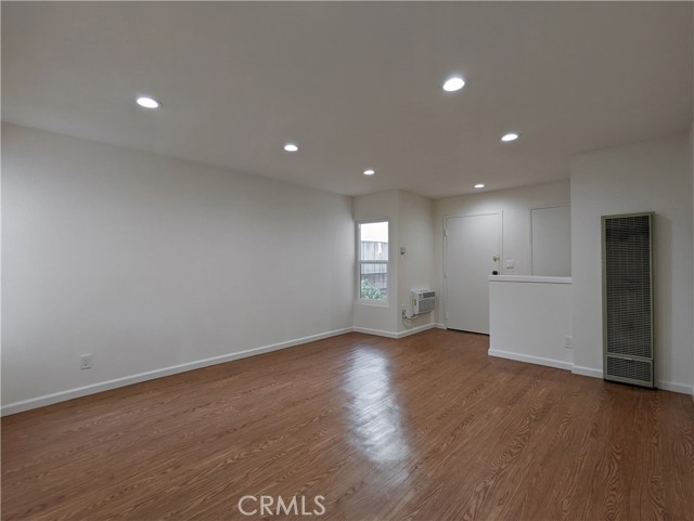 1159 Linden Avenue, Glendale CA: https://media.crmls.org/medias/2d625c07-b320-4413-a90f-f478c347afff.jpg
