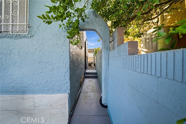 8205 Stanford Ave photo 26