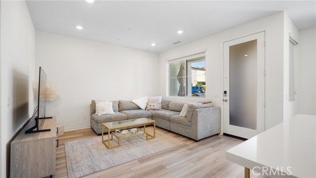 3610 E Pollock Street, Ontario CA: https://media.crmls.org/medias/2d6449de-5a16-44d0-94e9-b48e0cc705a7.jpg