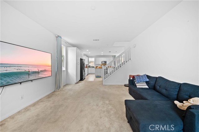 Detail Gallery Image 15 of 42 For 5874 Silver Oaks Dr, Chino,  CA 91710 - 3 Beds | 2/1 Baths
