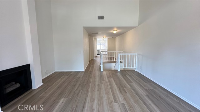 Detail Gallery Image 5 of 22 For 19519 Rinaldi #57,  Porter Ranch,  CA 91326 - 3 Beds | 2 Baths