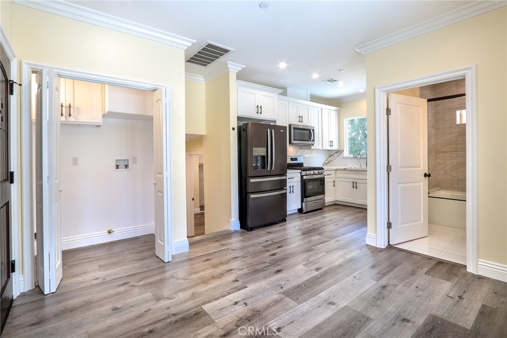 MLS #WS25113083 image #48