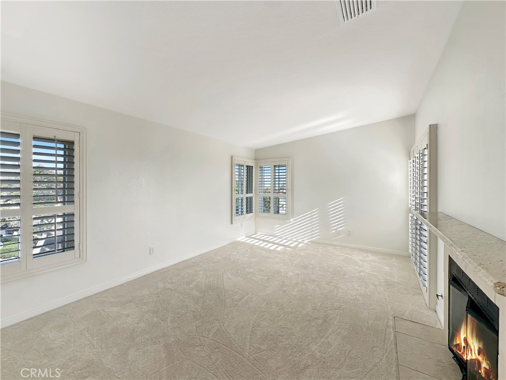 MLS #OC25279039 image #3