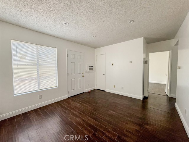 Detail Gallery Image 5 of 10 For 73407 Sunnyvale a,  Twentynine Palms,  CA 92277 - 2 Beds | 1 Baths