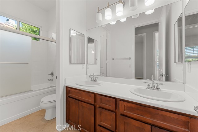 11533 Stoney Brook Court, Beaumont CA: https://media.crmls.org/medias/2d661cd7-9d8d-4f37-83c2-64e5be46d1a1.jpg