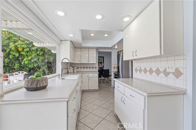 Image 13 of 60 For 4395 Avenida Carmel