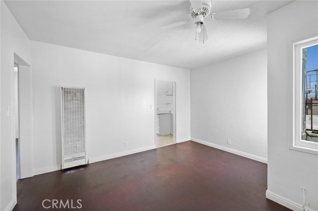 Detail Gallery Image 3 of 16 For 6634 Lankershim Bld #C,  North Hollywood,  CA 91606 - 1 Beds | 1 Baths